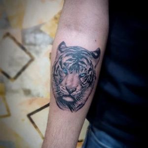 KINGS TATTOO