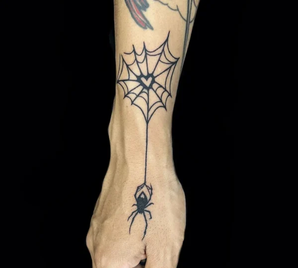 45 Tattoos and Piercing Studio