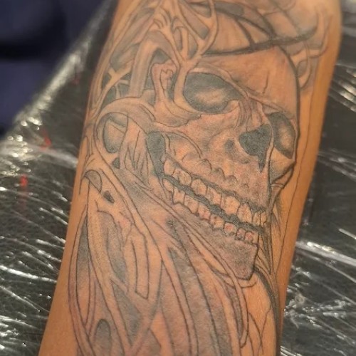 Fashion hub tattoo studio