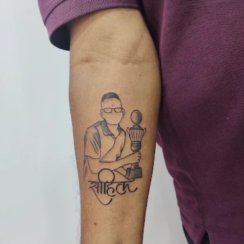 Max Tattooz & Piercing