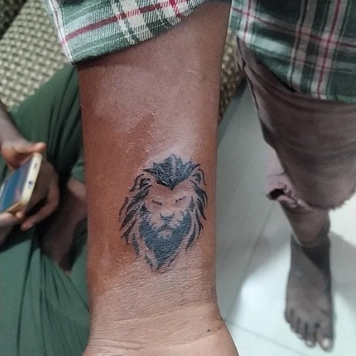 TATTOOZ CORNER STUDIO